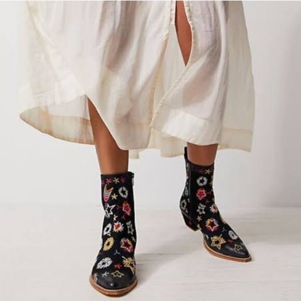 NEW FP Black Suede Celestial Star boho Embroidered Western Festival Ankle Boot - Picture 3 of 12